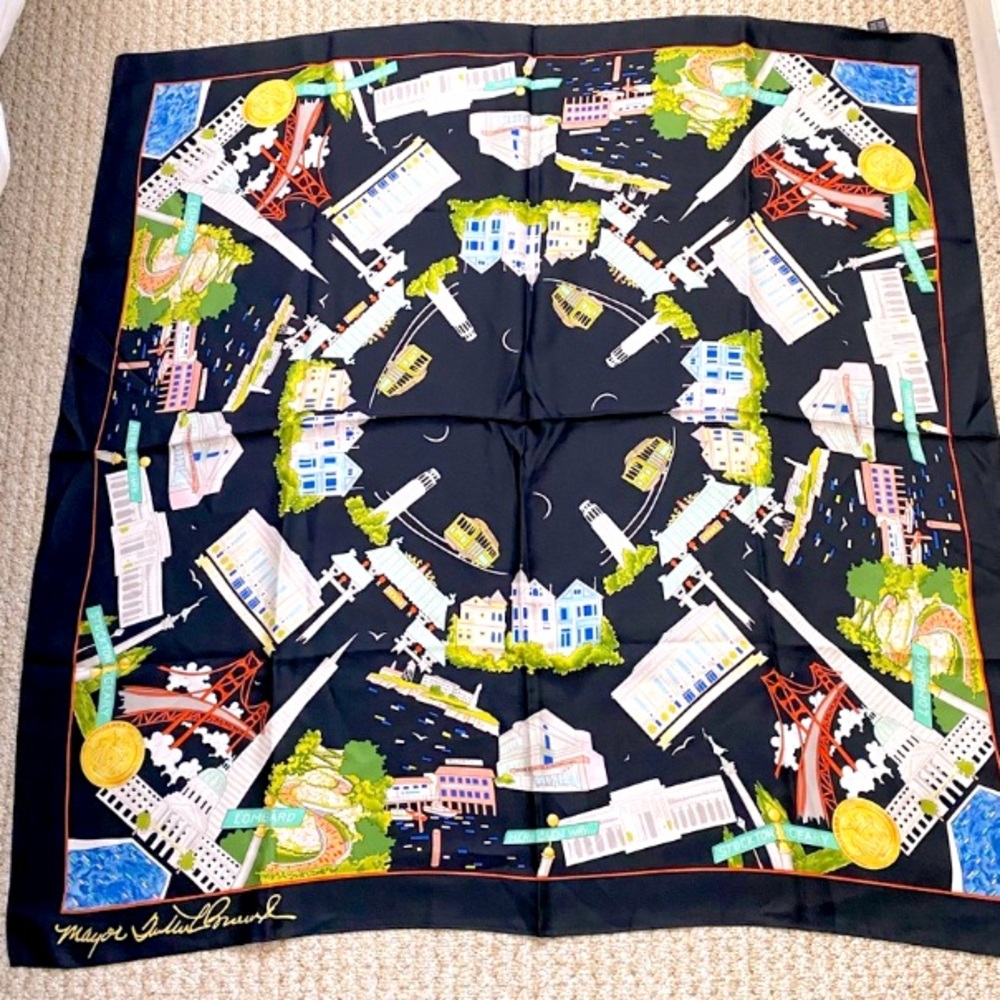 SAN FRANCISCO Landscape  | 100% Silk scarf 35x35 in